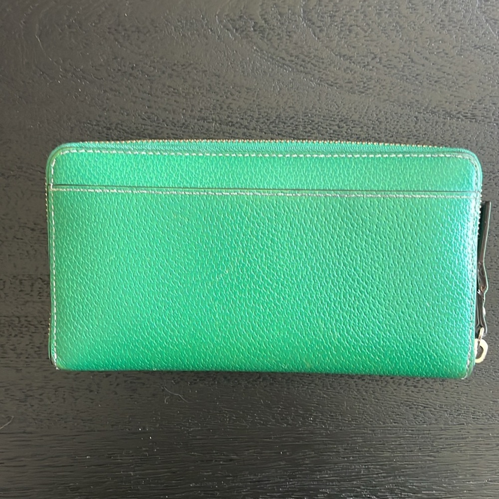 Kate Spade Wallet - Picture 2 of 10